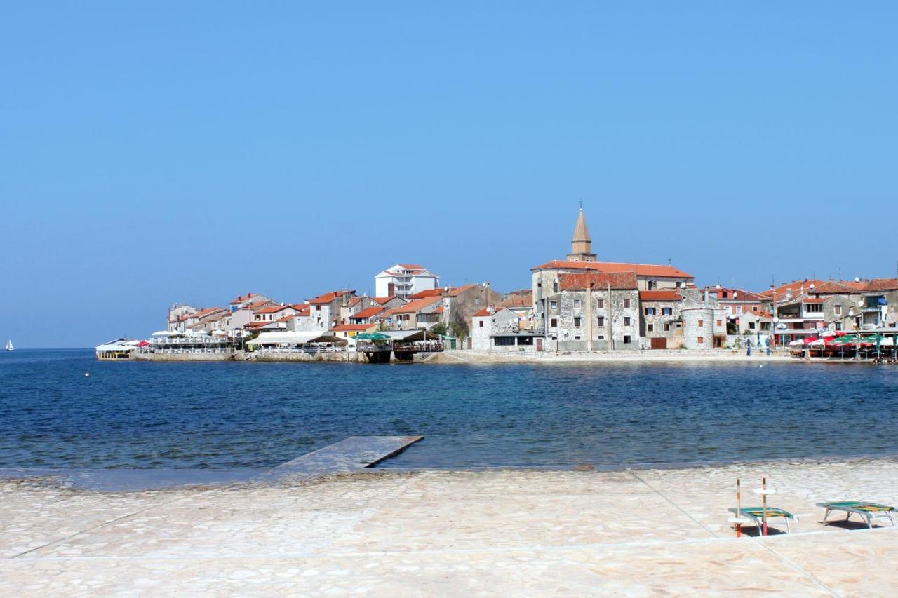 Apartments With A Parking Space Umag - 7110 ภายนอก รูปภาพ