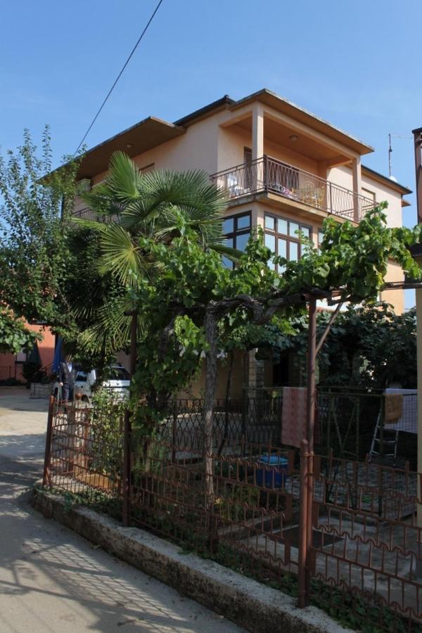 Apartments With A Parking Space Umag - 7110 ภายนอก รูปภาพ
