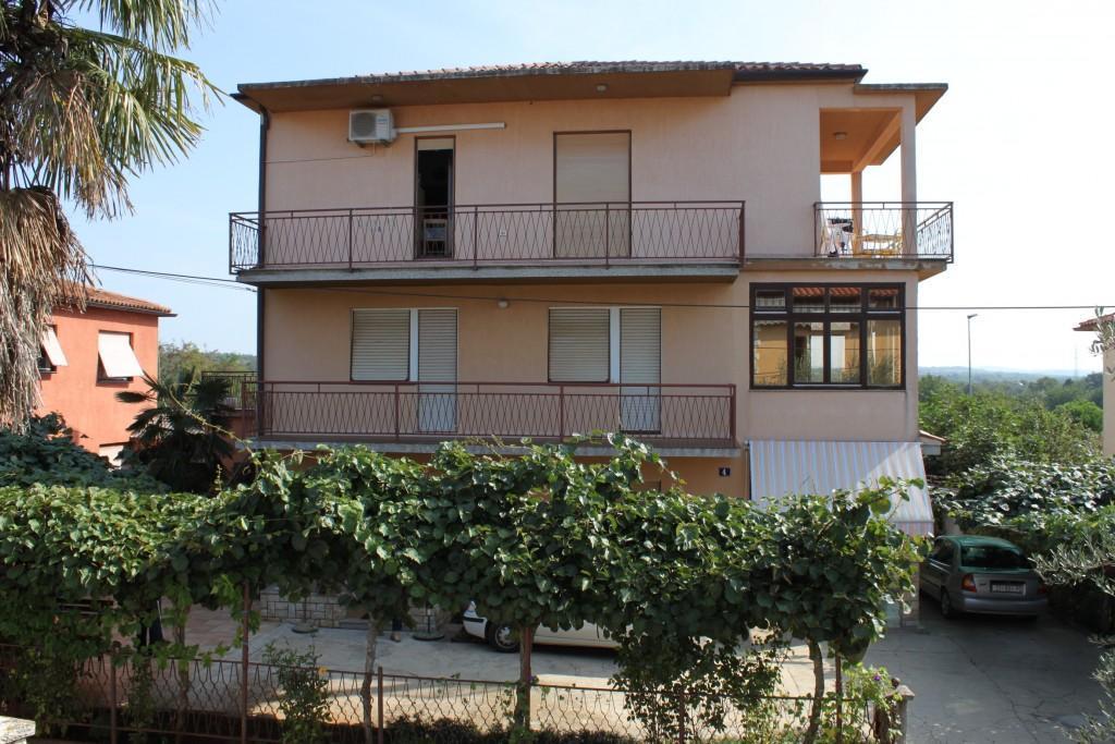 Apartments With A Parking Space Umag - 7110 ภายนอก รูปภาพ