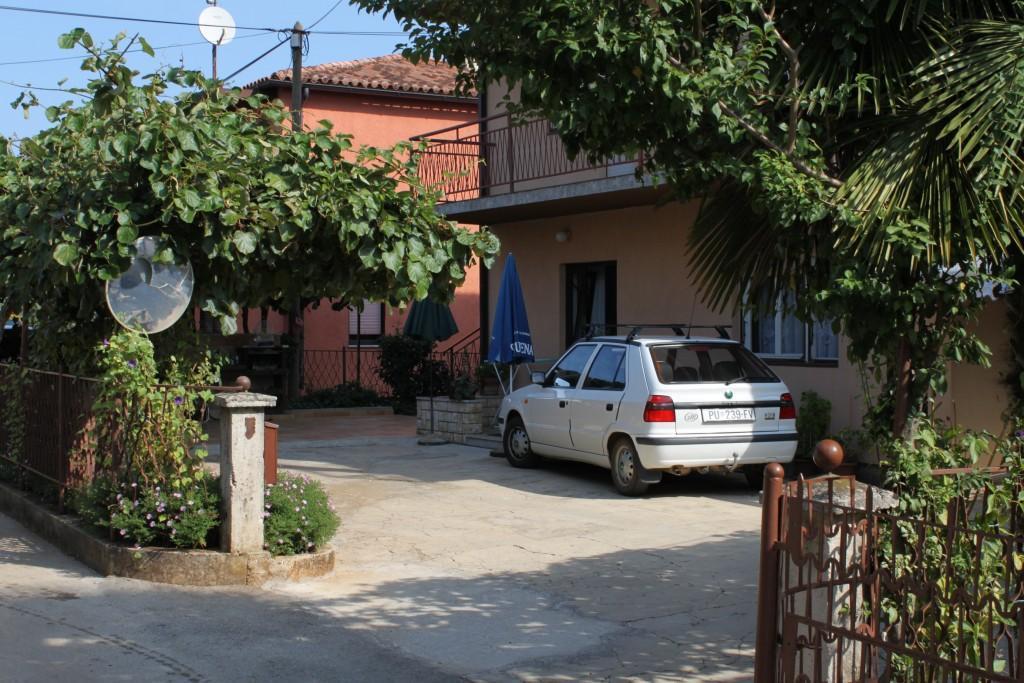 Apartments With A Parking Space Umag - 7110 ภายนอก รูปภาพ