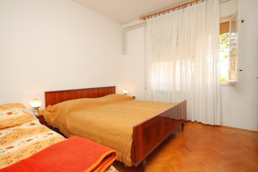 Apartments With A Parking Space Umag - 7110 ภายนอก รูปภาพ